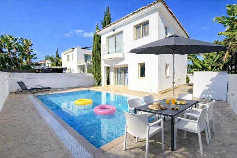 Villa Dolce Vita II - B&B Protaras