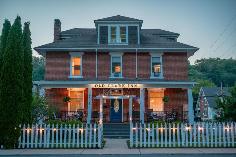 Old Clark Inn - B&B Marlinton