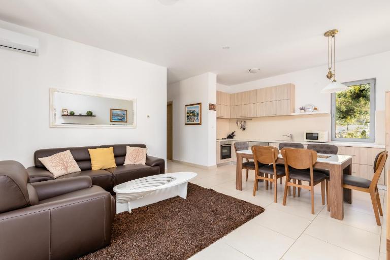 Lavender Bay Apartment C21 - B&B Donji Morinj