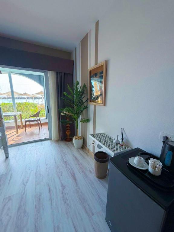 Domina Coral Bay, private room, block 45, King's lake - Bed and Breakfast Sharm el-Sheikh