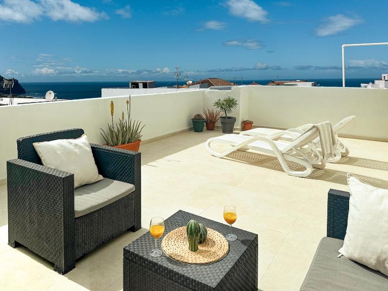 Sunset Terrace Studio - Ocean View - Top Floor - B&B Buenavista del Norte