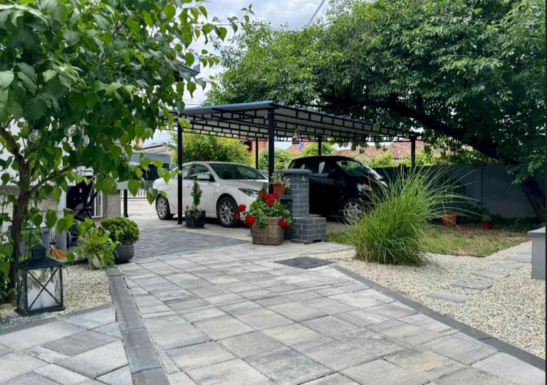 Prostrana moderna kuca u centru- 2 spavaće sobe, parking u dvoristu - Ferienwohnung Jagodina