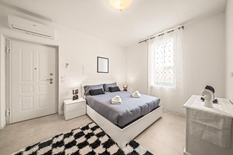Villa Spiaggia Oro - 4 minute walk to the beach - Chambres d'hôtes Desenzano del Garda