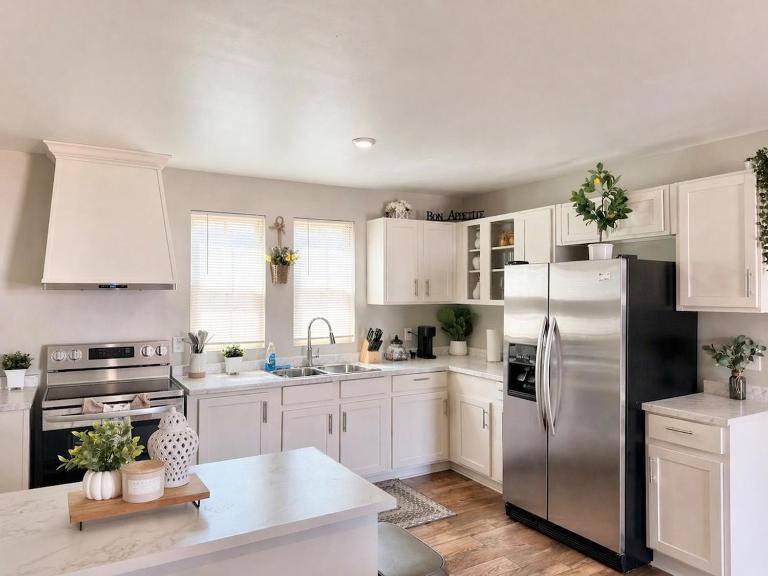Concord Comfort 3BR Gem Near Downtown - Bed and Breakfast Concord