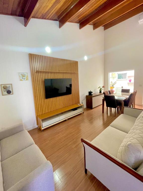 House for 6 near Hopi Hari gym AC - B&B Itupeva