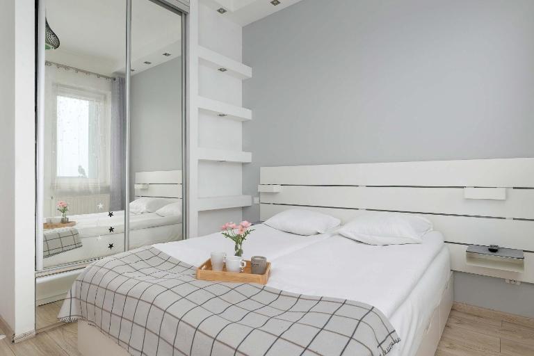 Air-Conditioned Two Bedroom Family Apartment by Noclegi Renters - B&B Cracovia