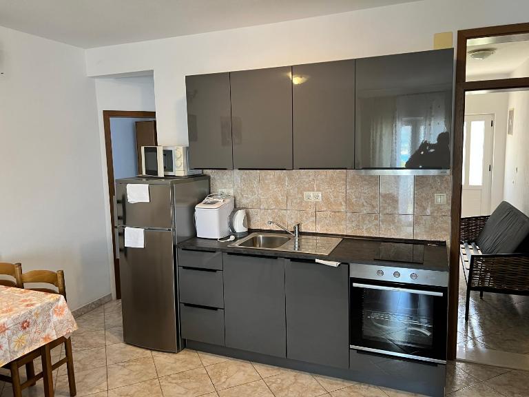 Apartmani Lacic Est - B&B Trogir