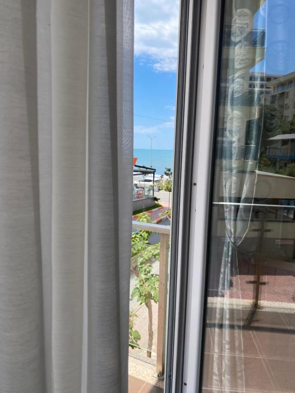 Lis - Holiday Apartament - B&B Shëngjin