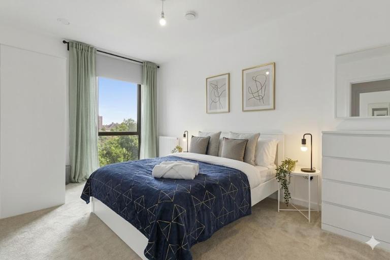 Modern 2BR-2BA Apartment Next to Wembley Stadium - B&B London