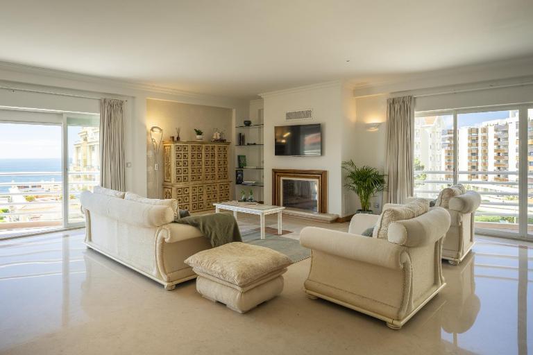 Cascais Golden Horizon By Clama Retreats - B&B Cascais