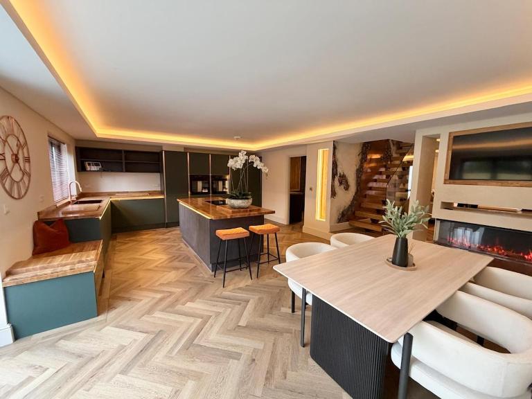 Truly Spectacular Luxury Home in Swansea - Mumbles - B&B Killay