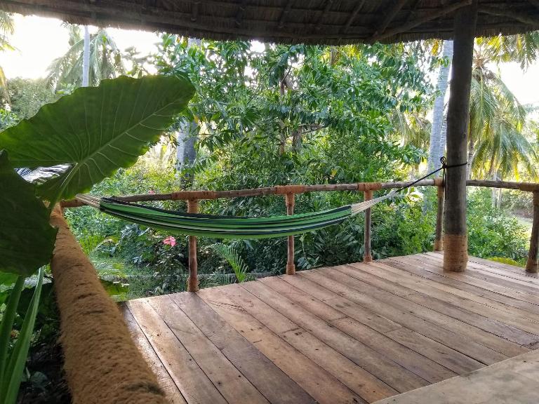 LalaMafia Bungalow - Bed and Breakfast Utendo