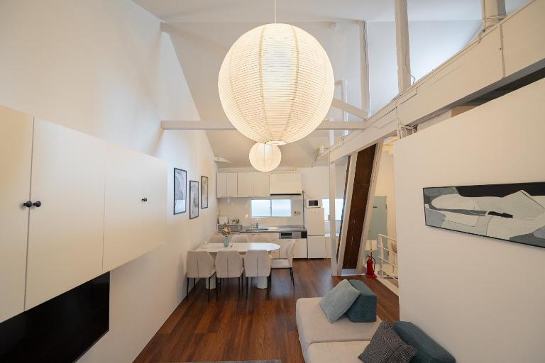 THE COZY NEST ABENO 駅1分 解放感ある一棟貸しヴィラ 長期歓迎 3BR Max9ppl - B&B Osaka