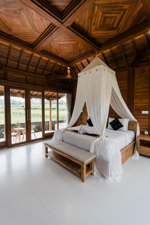 Padi Bali Villa With Private Jacuzzi - Bed and Breakfast Pinggan