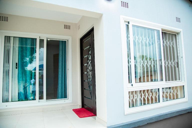 LYYN Apartments - Ferienwohnung Chipata