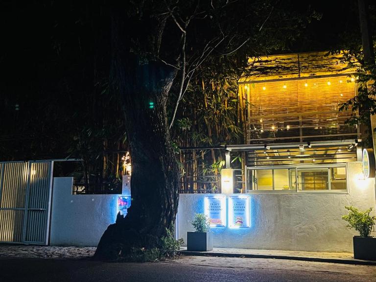 Eighty seven guest and restaurant - Bed and Breakfast Badulla