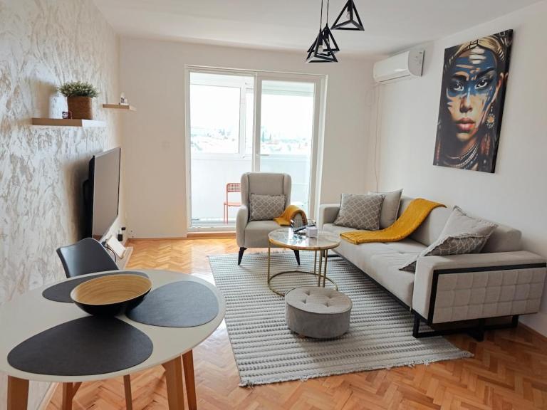 Dragonfly Apartment - Ferienwohnung Podgorica