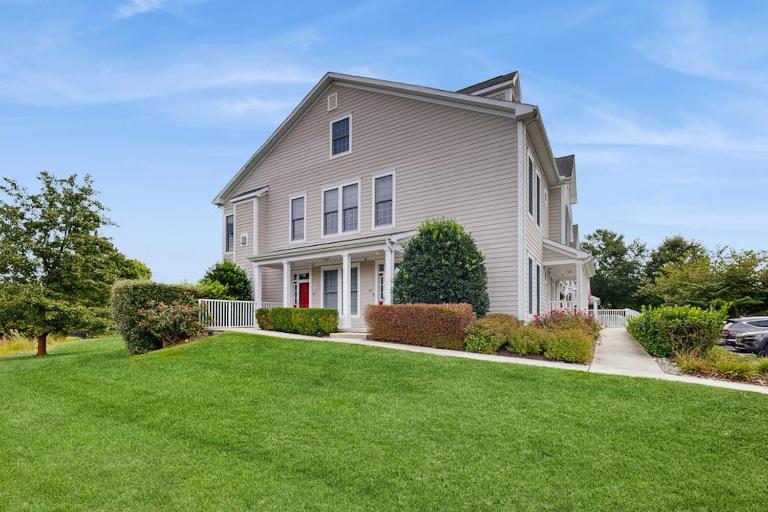 Bear Trap Dunes --- 124 October Glory Ave Unit #B - B&B Ocean View