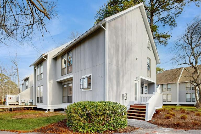 Sea Colony --- 3201 Round Robin - B&B Bethany Beach