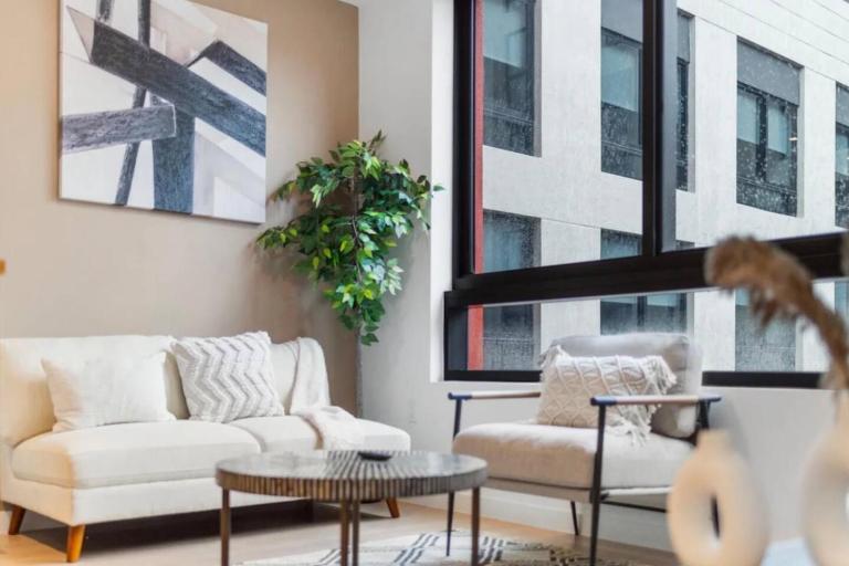 Top Floor 2BR in Wynwood with Pool Gym Rooftop - Chambres d'hôtes Miami