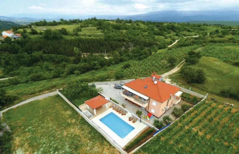 Villa Duje - B&B Trilj