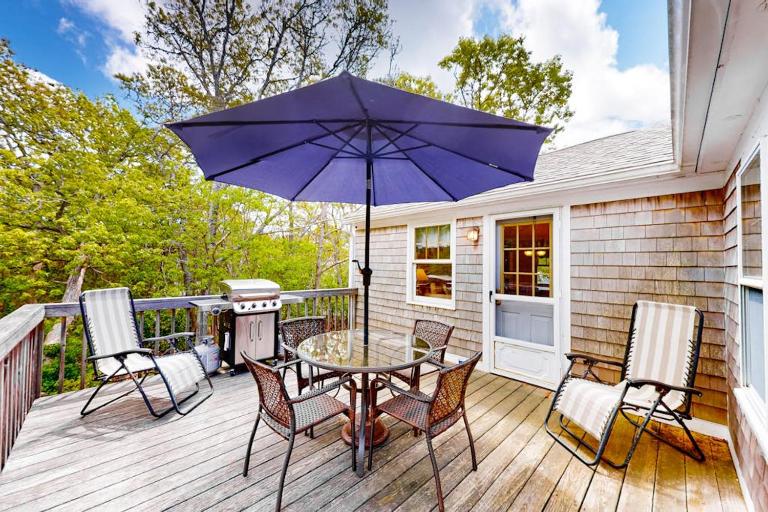 Seashell Wishes-Salty Kisses - B&B Chatham