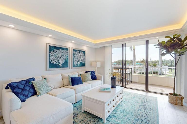South Seas Ocean Please - B&B Marco Island