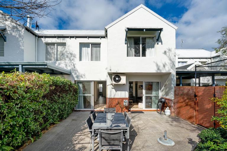 Abby’s Beach Villa - B&B Broadwater