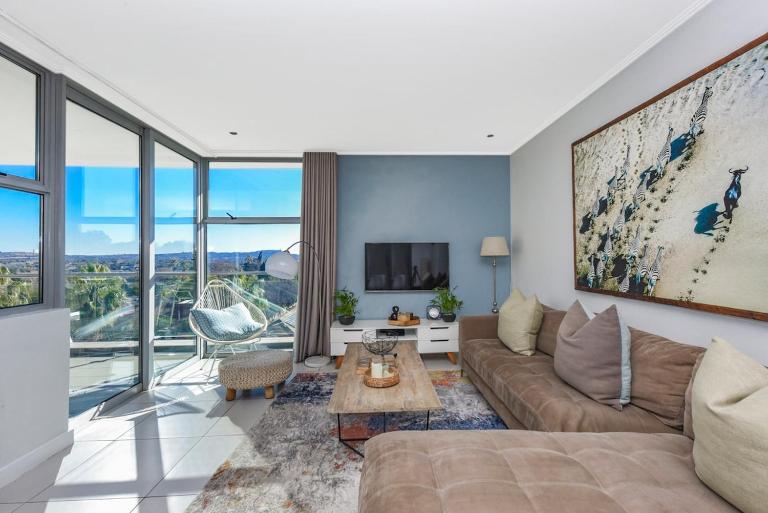 Stunning 2 Bedroom Apartment in Rosebank - B&B Johannesburg