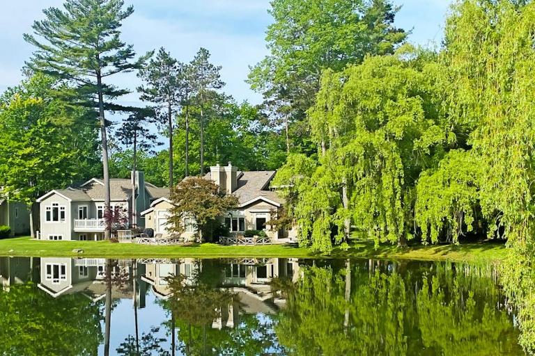 Brook Hill Cottages 42 - B&B Glen Arbor