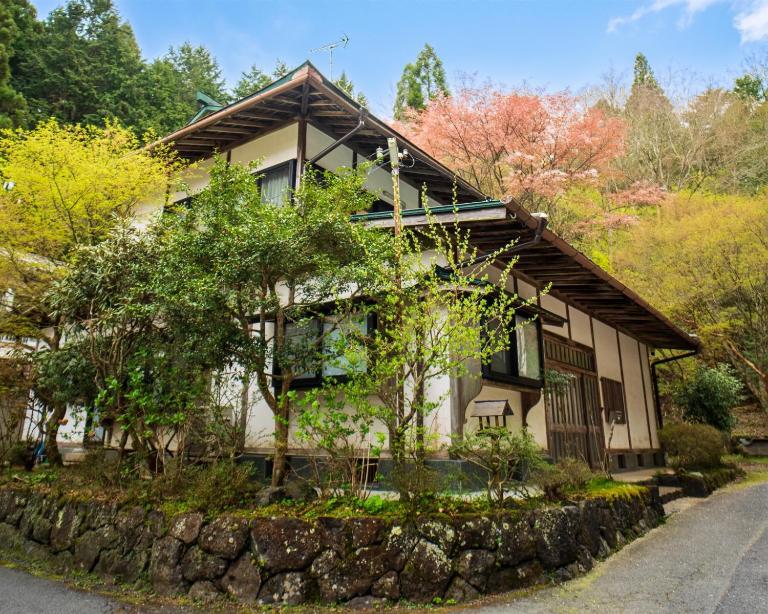 高野山 こころの寺子屋リトリートハウス -Koyasan Retreat House IKKOSHO - Chambres d'hôtes Kōyasan