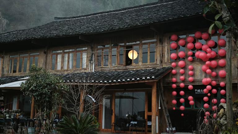 Bamboo Pond Lodge - B&B Heping