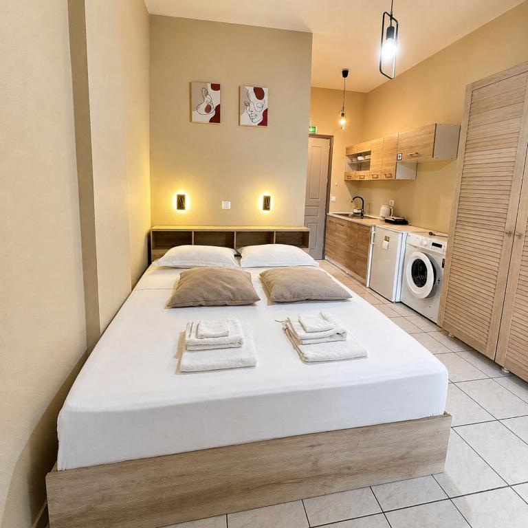 Dolphin Studio - B&B Stalís