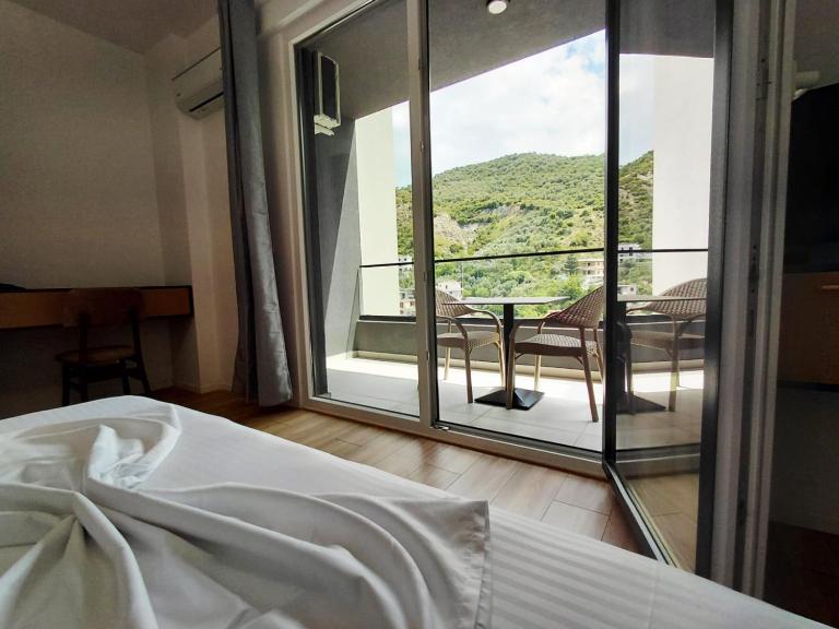 Adelon Apartments - Ferienwohnung Vlora