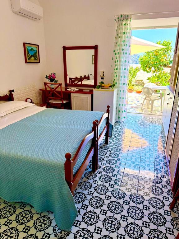 Villa Egidio giardino - B&B Sant Angelo D'Ischia