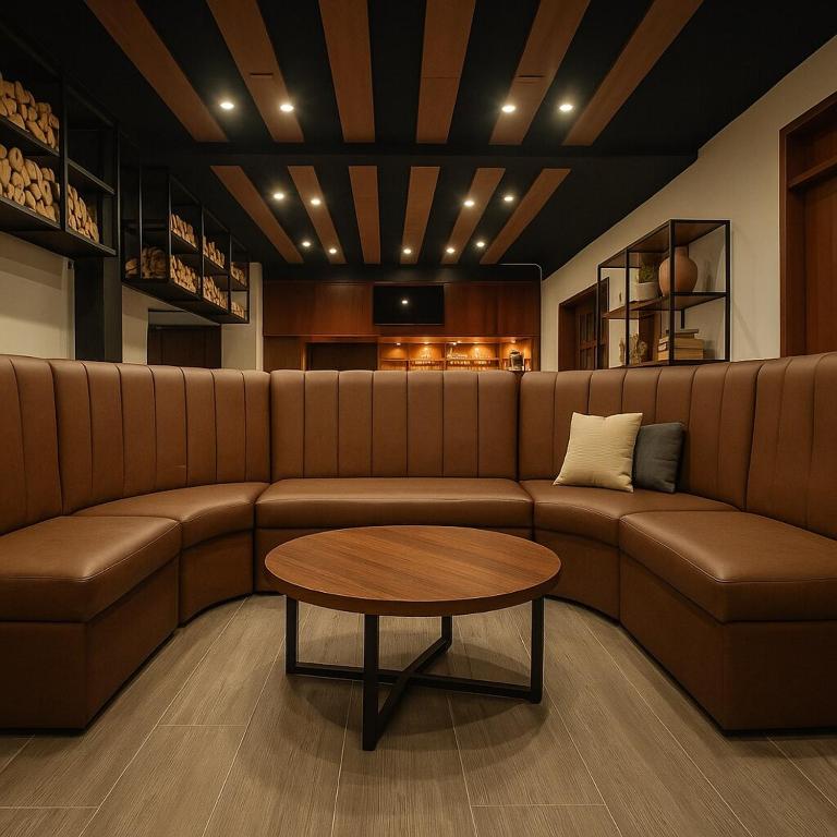 Luxury Industrial Vault, Wifi, Dry Cleaning, 5 rooms, Pool - B&B Arequipa