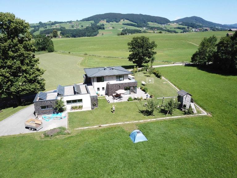 Ferienhaus Gartentraum mit EIGENEM BADEPLATZ am IRRSEE - B&B Tiefgraben