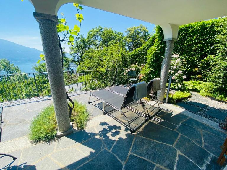 Casa Beata Love Retreat im Garten der Zukunft - B&B Brione sopra Minusio