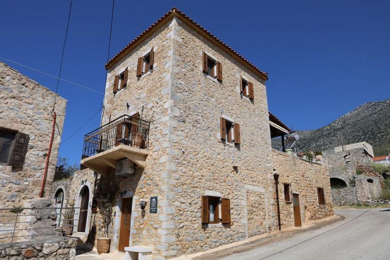 Stratis Tower Since 1892 - Chambres d'hôtes Oítilon