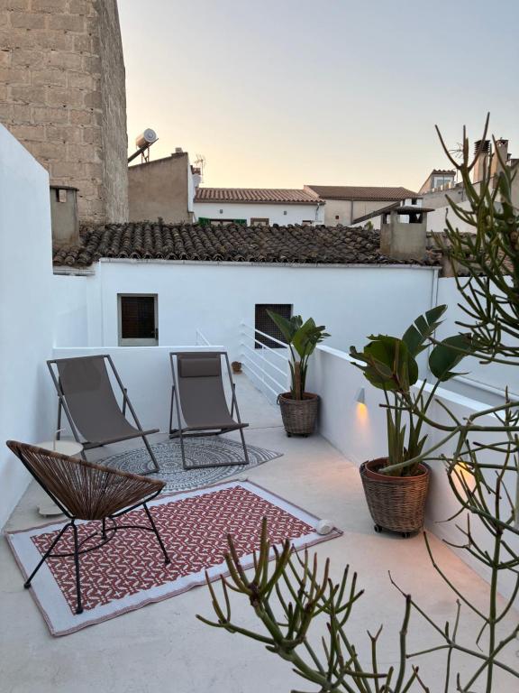 Spacious and cosy - village house - B&B Santa Margalida