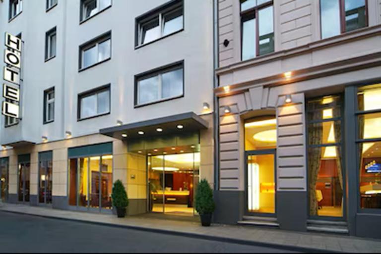 PiCassO - Modernes Apartment mit Balkon Nähe City & DOM - - B&B Cologne