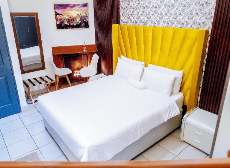 Kairos Guest Lodge Bedfordview - B&B Johannesburg
