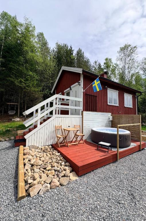 Nordic Stuga - Nature Escape with Spa bath and Starlink Wifi - B&B Hindås