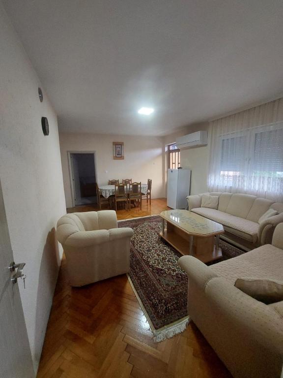 Ariana Guest House - Ferienwohnung Prizren