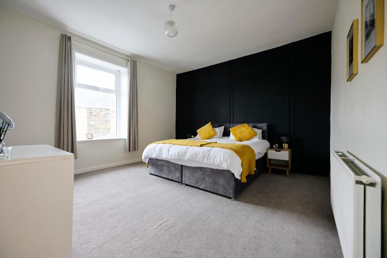 Cosy 2 Bedroom house, Contractors, Families, Relocations - B&B Oswaldtwistle