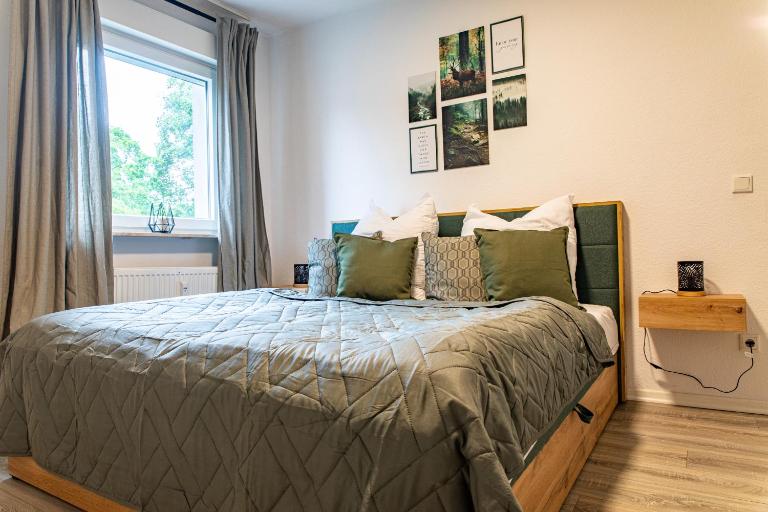 Livesto EasyStay - Krefeld City, DD Messe, WLAN, Smart TV, Free Parking - Ferienwohnung Krefeld