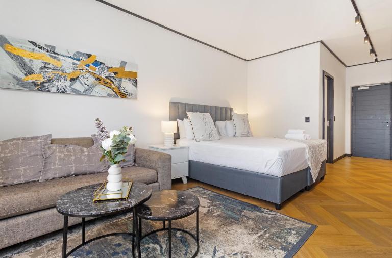 Nine Palms Studio Retreat Century City - Bed and Breakfast Kaapstad