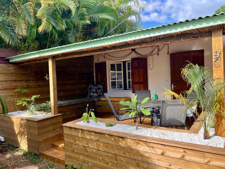 Lodge privatif classé jardin tropical sans vis à vis - B&B Saint-Pierre