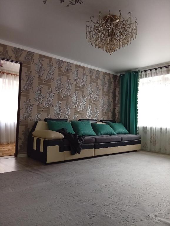 Квартира центр - Ferienwohnung Karakol
