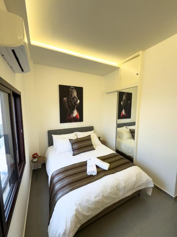 Railway studio 3 - Luxury Suite in Byblos - Central & Relaxing - B&B Byblos